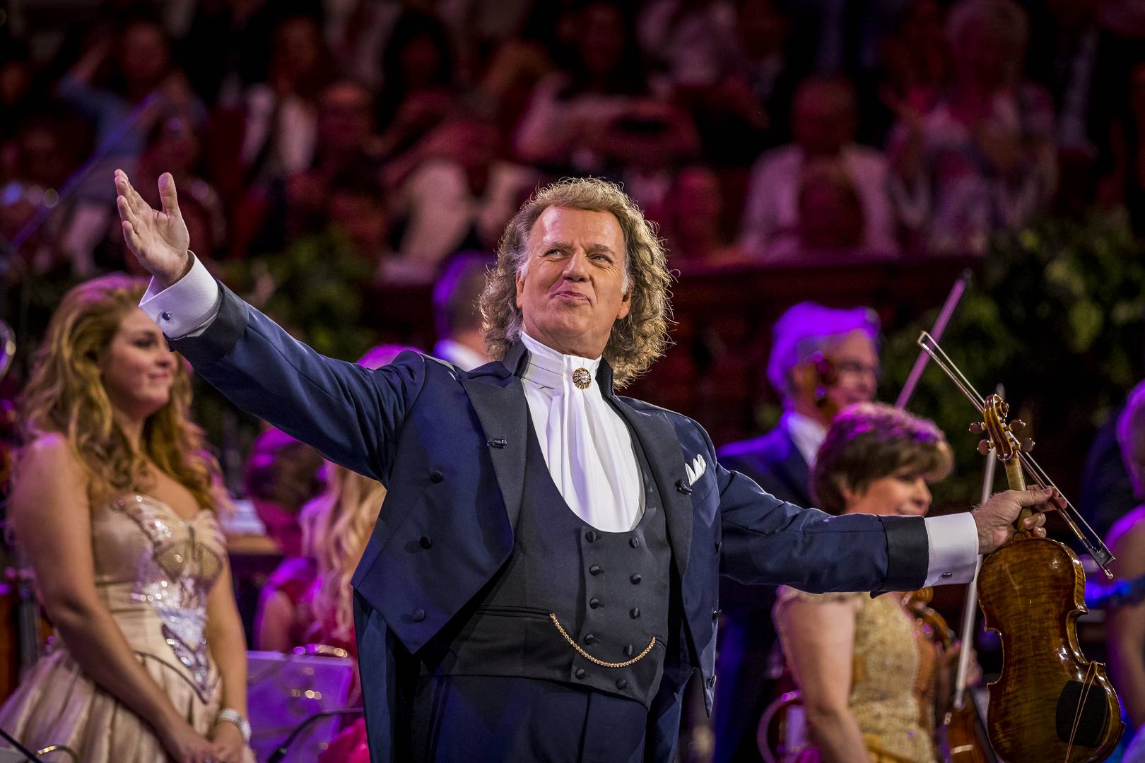 "Walzerkönig" André Rieu und sein JohannStraussOrchester am 23